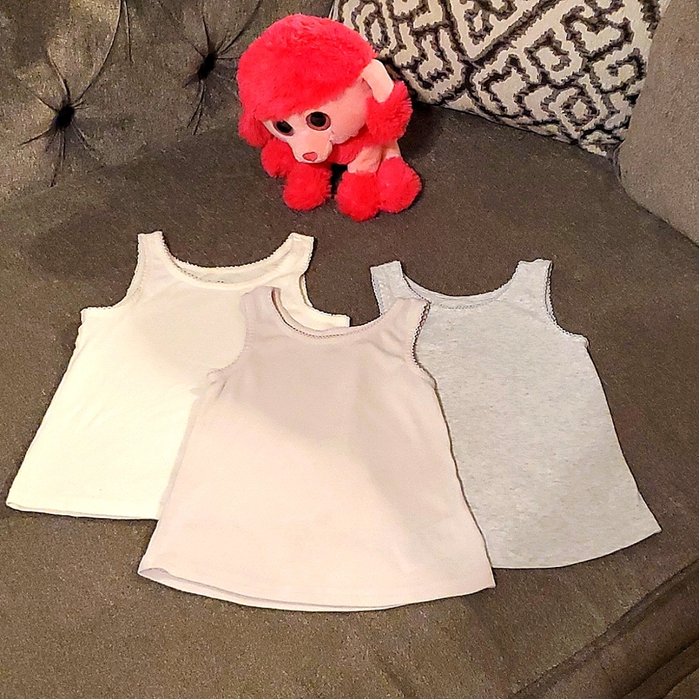 Old Navy tank tops bundle of 3